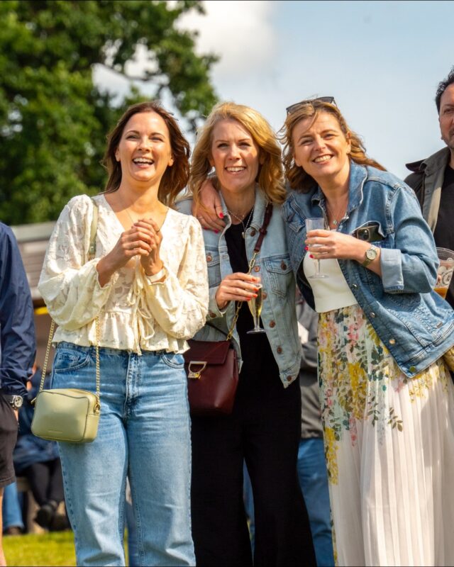 What a day.🎉

Racing, live music, and great company – thank you to everyone who made the Summer Music Meet one to remember.

Scroll through a few standout moments from a brilliant day at Bangor-on-Dee.💃

#SummerMusicMeet #LiveAid40 #BangorOnDee
